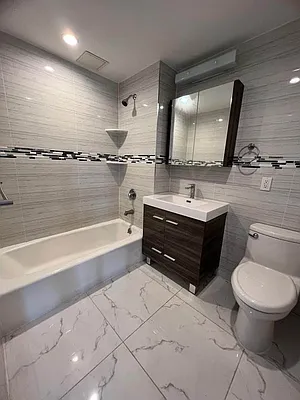 Rented by Apple Realty Group Corp | media 10