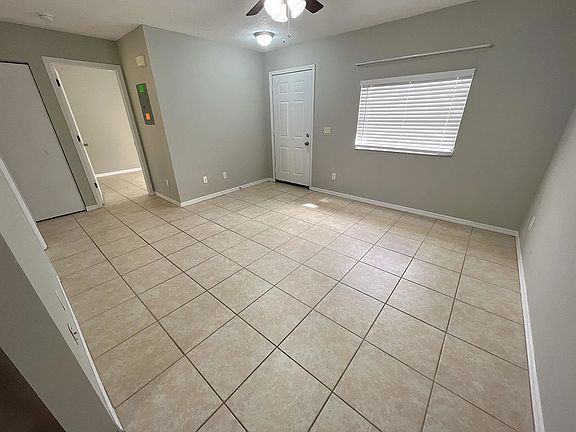 5th image of 36629 Eiland Blvd