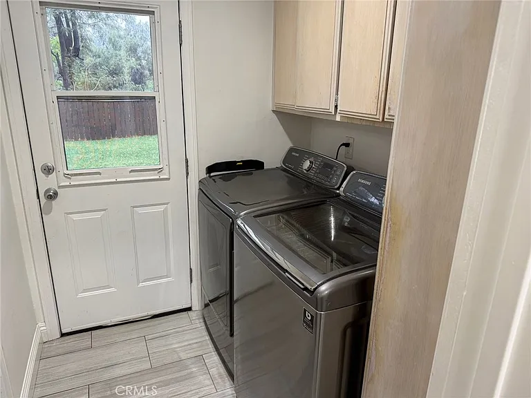 1530 Robin Way — Photo 13