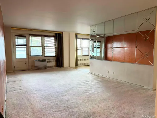 138-10 Franklin Avenue #6K, Flushing, NY 11355