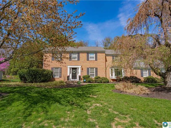 2962 Fairfield Dr N, Allentown, PA 18103