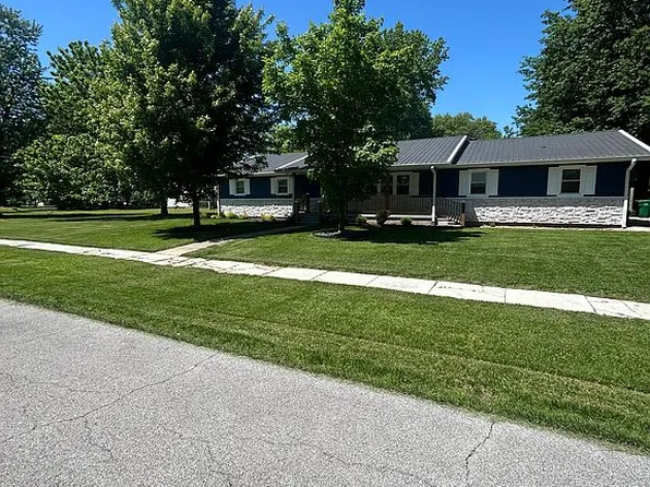 121 E Maiden Ln, Jasper, MO 64755