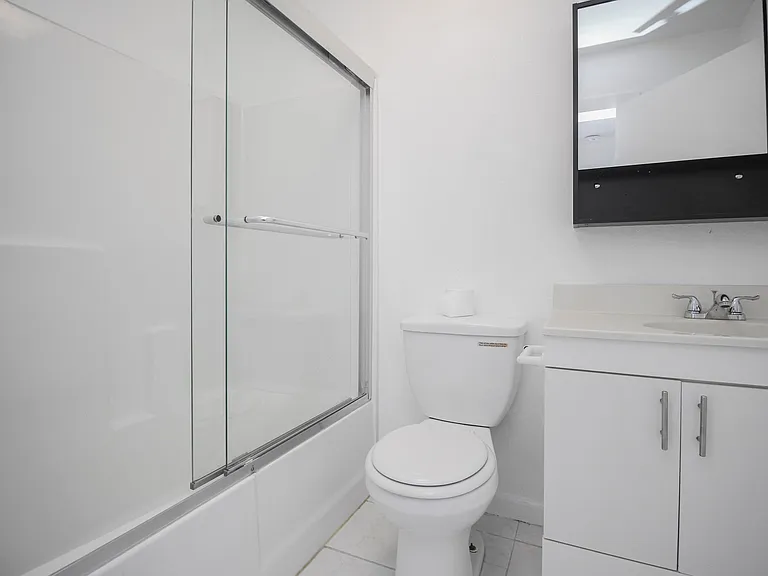 4526 Eagle Rock Blvd #4 — Photo 11