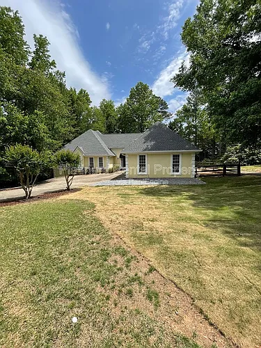 4204 N Mountain Rd NE Photo 1