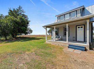 600 County Road 412 #B, Taylor, TX 76574