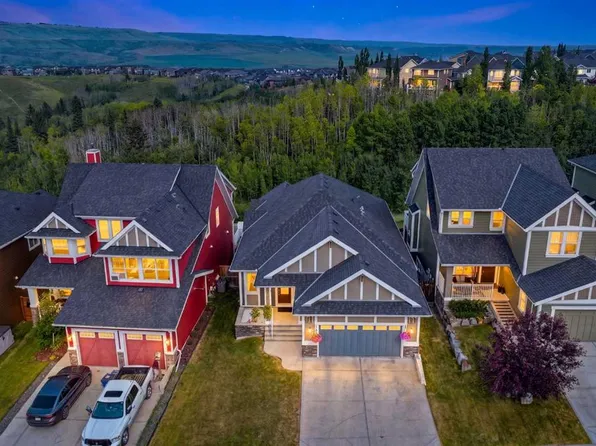 14 W Ridge View Pl, Cochrane, AB T4C 0P9