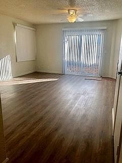 2 Bd Living room new
 LVT Floor