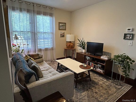 2nd image of 148 Main St APT 2W
