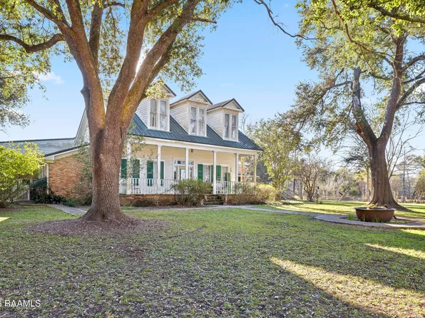 726 E Broussard Rd, Lafayette, LA 70508