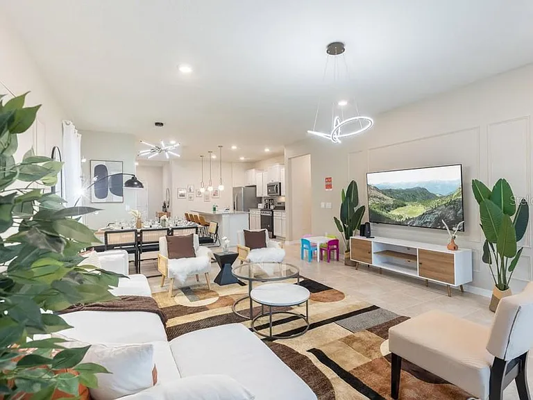 7215 Oakmoss Loop — Photo 81