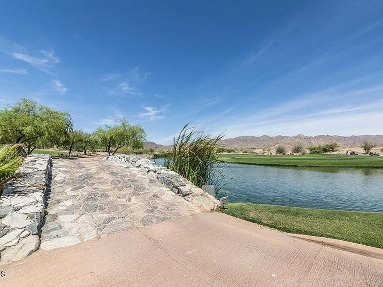 21065 W Elm Way Ct — Photo 34
