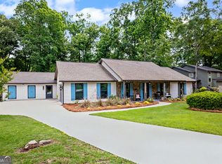 117 Lakeside Dr, Peachtree City, GA 30269