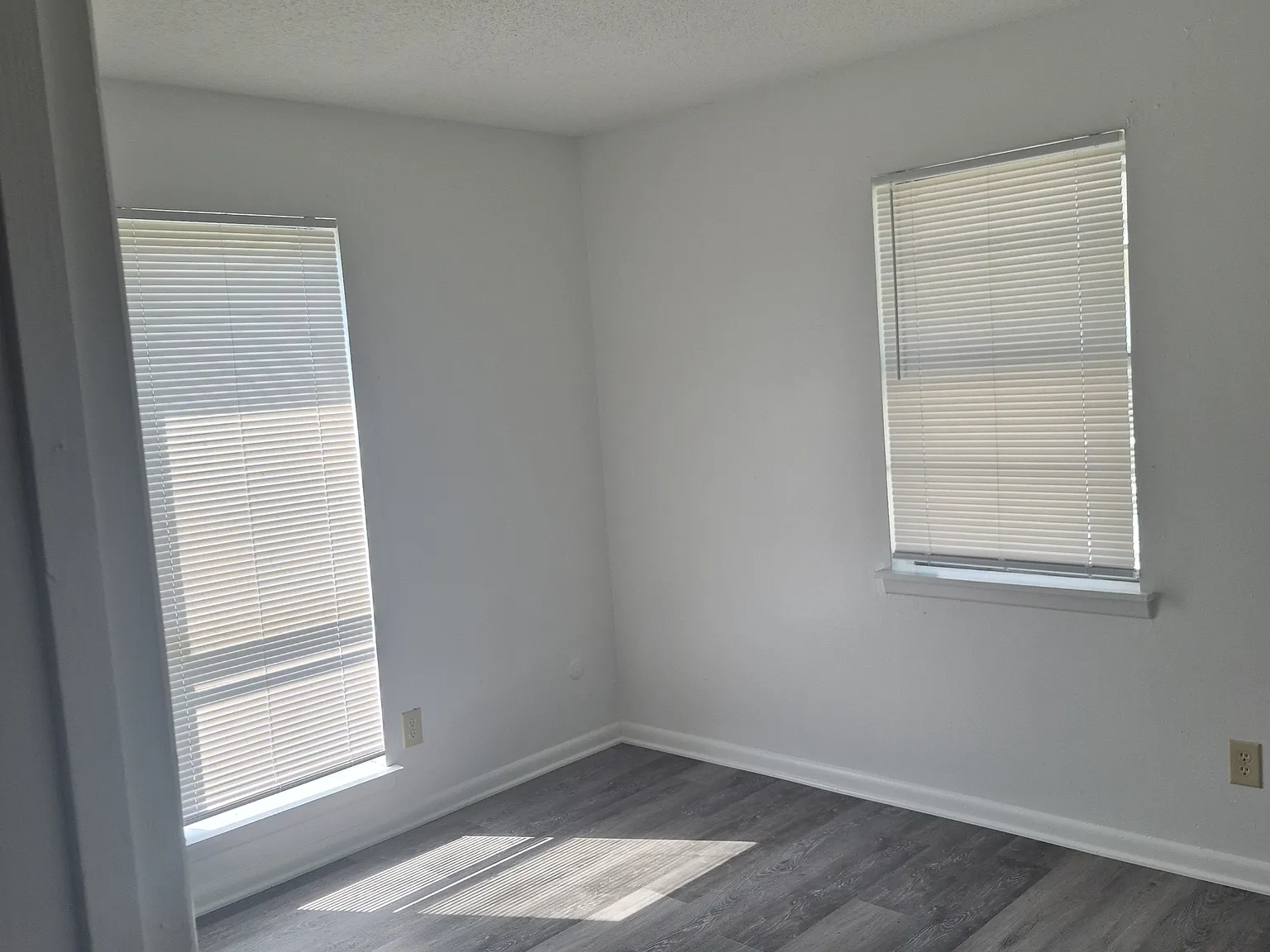 224 Pearl St — Photo 3