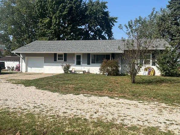 101 S Highway St, Palestine, IL 62451