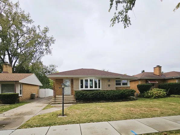 1446 Highridge Pkwy, Westchester, IL 60154