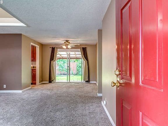 3rd image of 1760 SE 52nd Ave