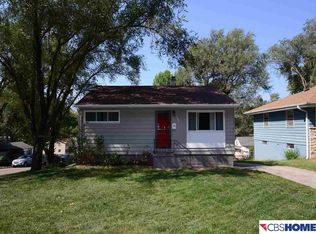 3302 N 61st St, Omaha, NE 68104