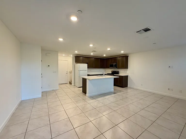669 Pickled Pepper Pl — Photo 5