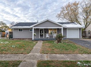 437 Kirkwood Dr, Fairborn, OH 45324
