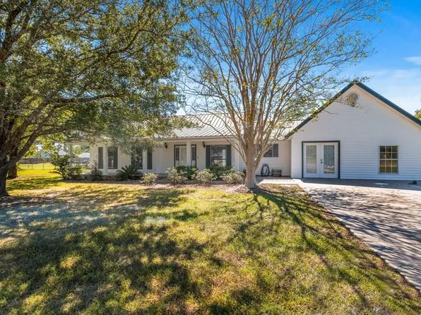 713 Jonquil Ln, Lake Charles, LA 70611