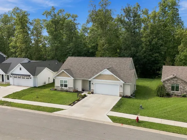 558 Valley River Dr, Columbia City, IN 46725