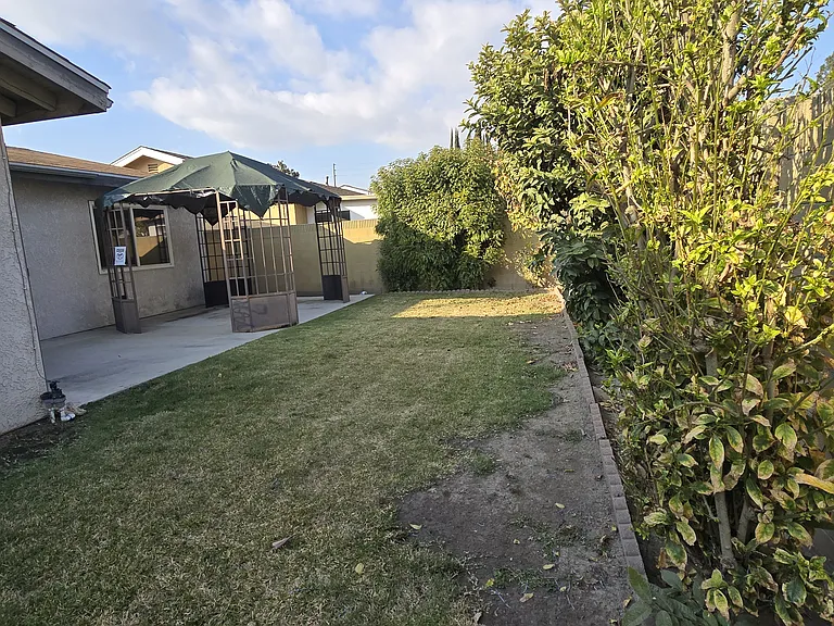 19610 Lusk Ave — Photo 17