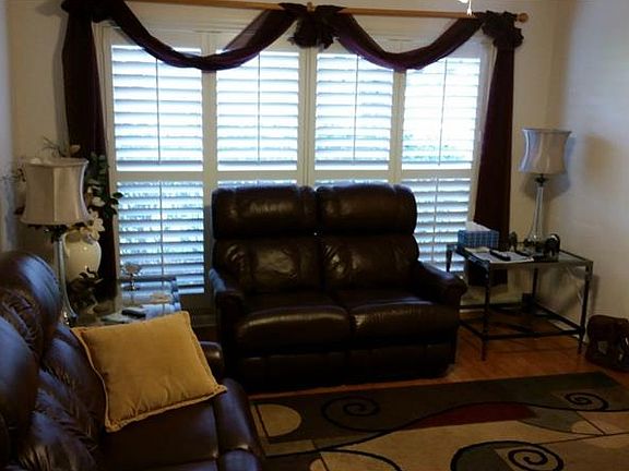 5th image of 3826 Lake Joyce Dr