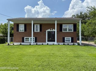 11302 Deering Rd, Louisville, KY 40272