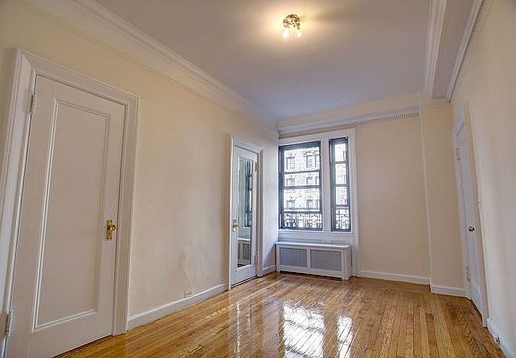 4th image of 504 Cathedral Pkwy #4D