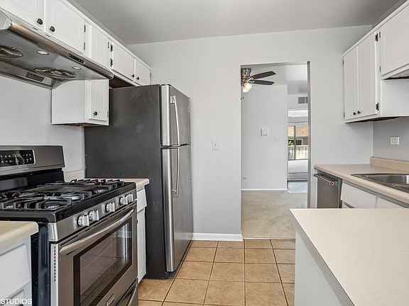 4th image of 367 Thornhill Ct APT A-2