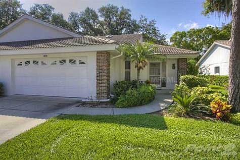 2nd image of 5831 Garden Lakes Dr