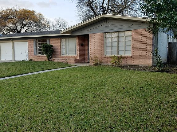 2nd image of 315 Teakwood Ln
