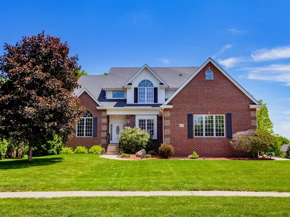 6511 NW 93rd St, Johnston, IA 50131