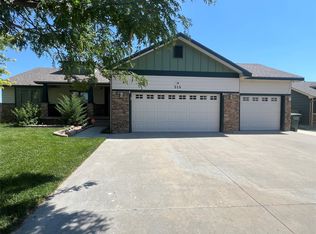 515 Breckenridge Rd, Dodge City, KS 67801