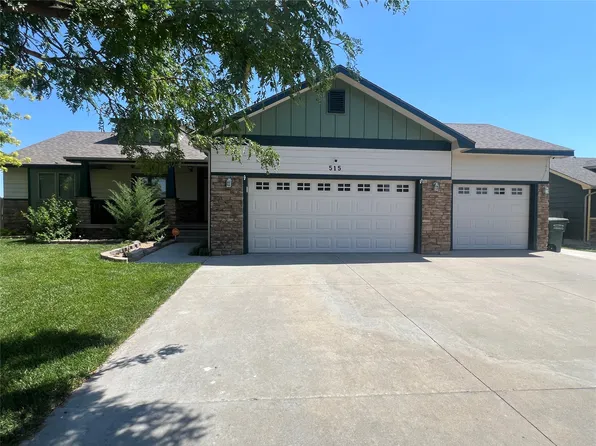 515 Breckenridge Rd, Dodge City, KS 67801