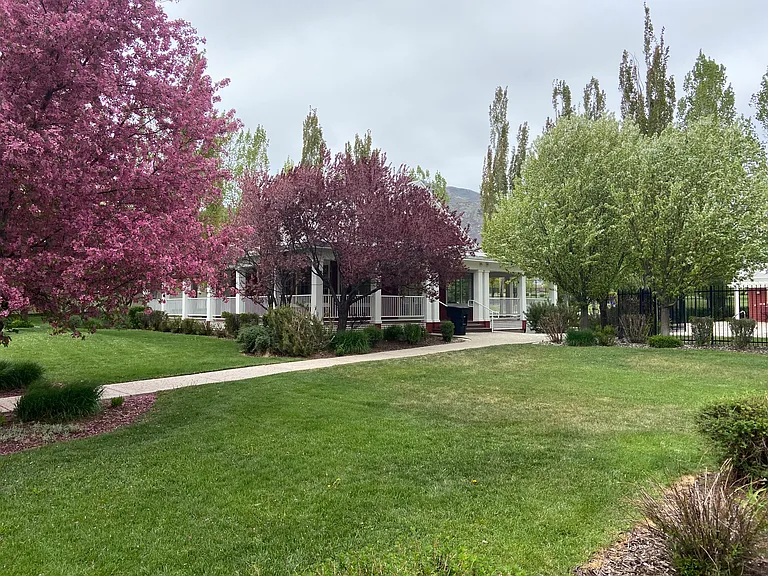 497 E Mission Dr — Photo 22