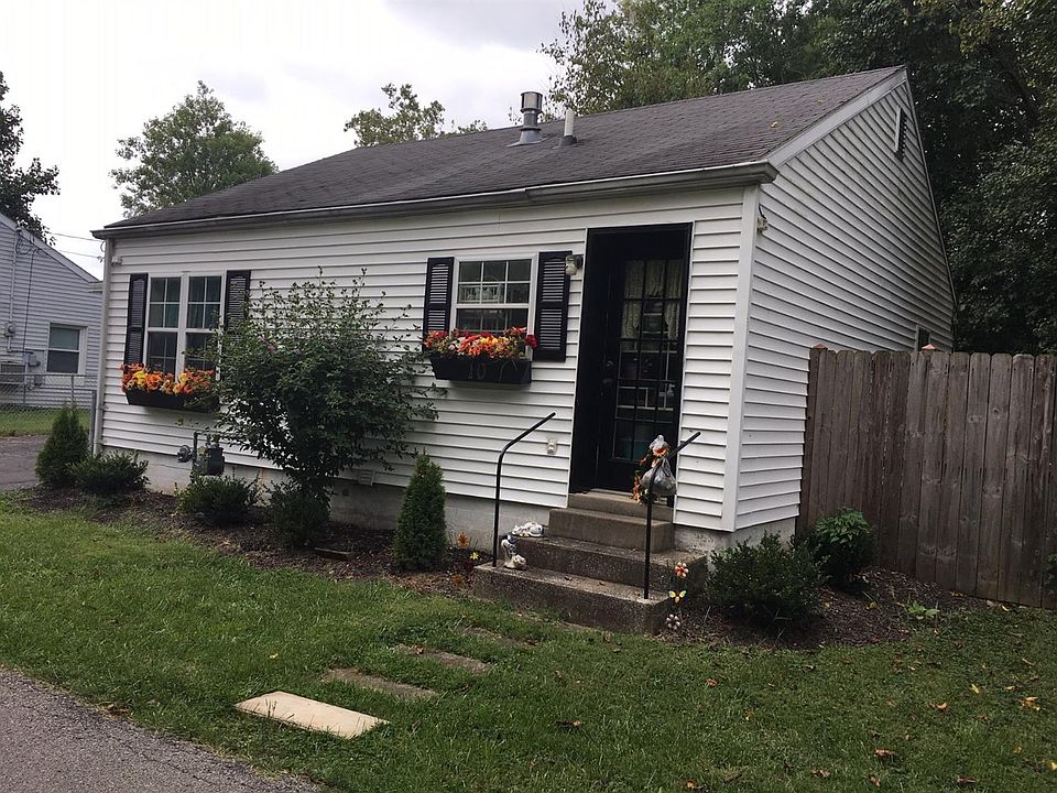 1st image of 10 Hardesty Ln