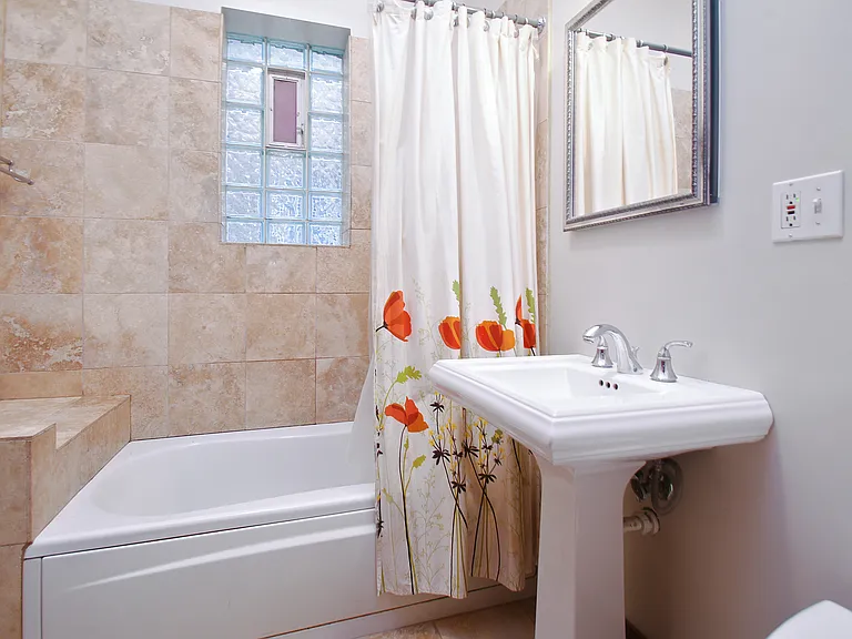 4240 N Ashland Ave #1 — Photo 5
