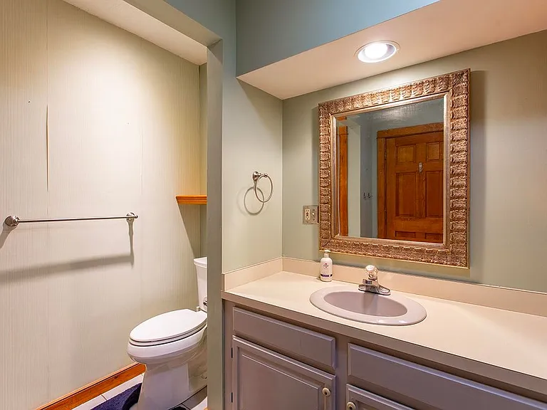33 Clearwater Dr — Photo 13