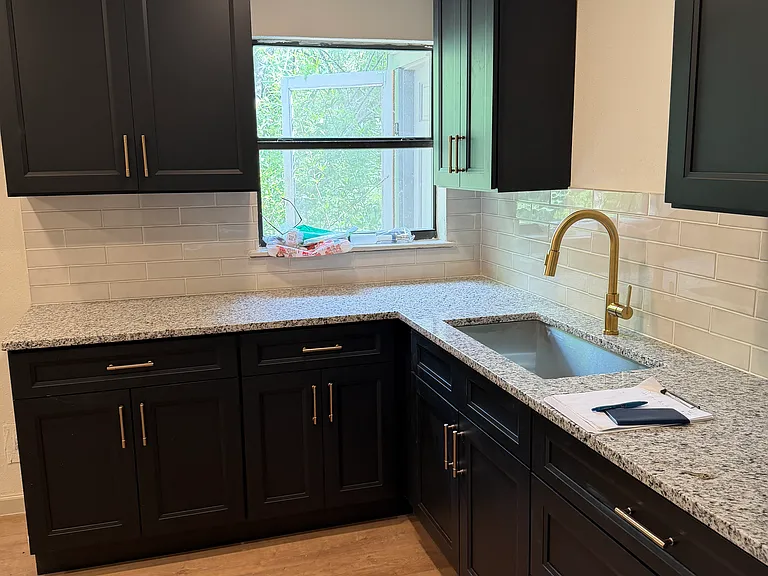 1043 Shadwell Dr — Photo 6