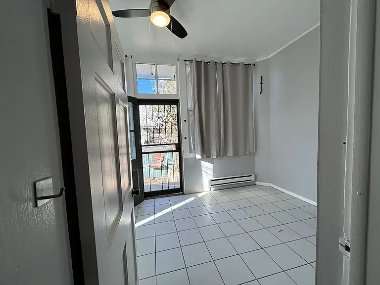 1537 Gaylord St #2 — Photo 12