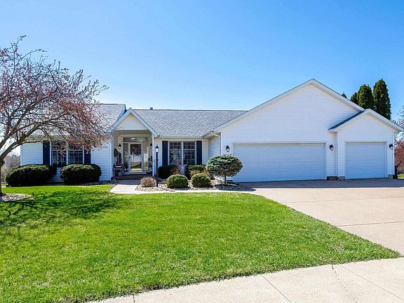 5th image of 3807 E 58th Ct