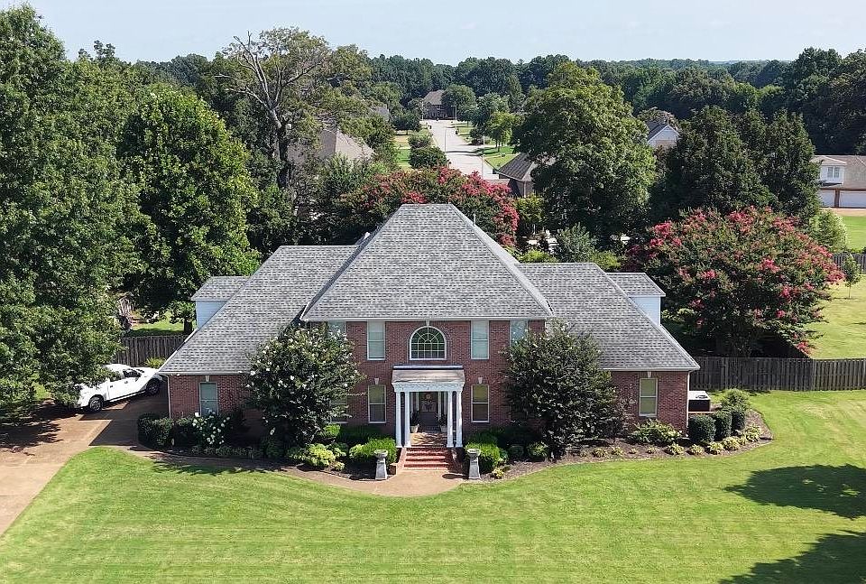 1st image of 37 Crownpointe Cv