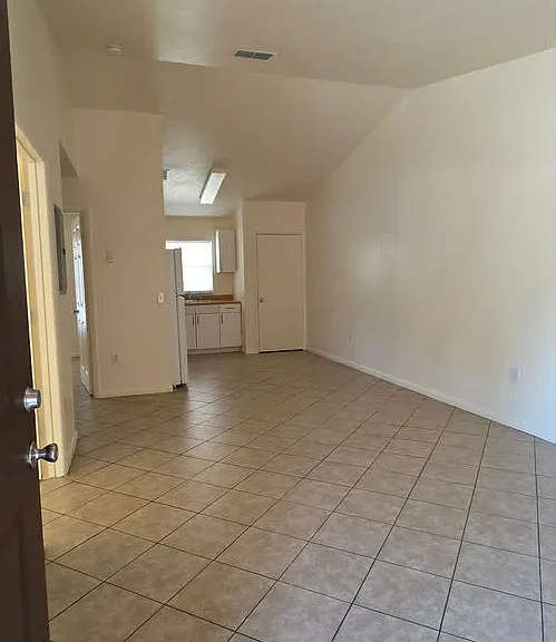 8325 Omaha Cir — Photo 14