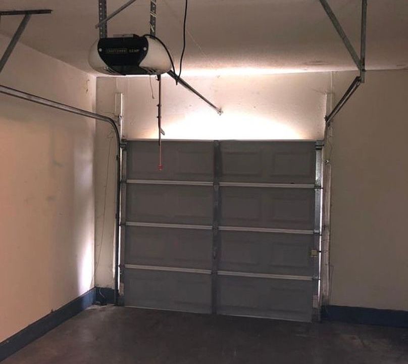 2nd image of 2207 NW Williams Ave