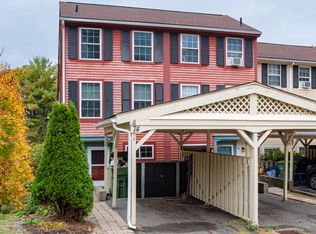 74 Rising Trail Dr #74, Middletown, CT 06457