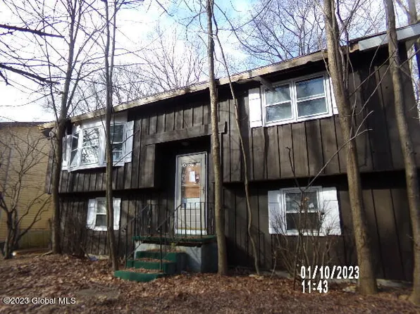 295 Ray Avenue, Schenectady, NY 12304