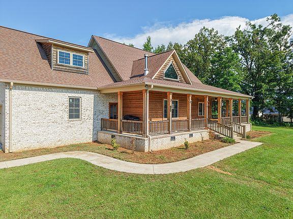 3rd image of 1140 County Road 73