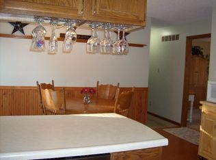 3713 SE Powell Ct, Topeka, KS 66609