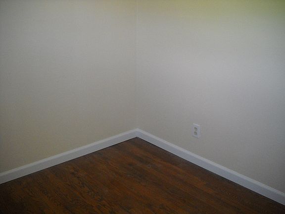 4th image of 7779 Paddington Dr